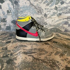 Nike Dunks 4.5 y Black Yellow grey red Athletic high top Shoes